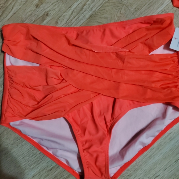 New Gabrifresh swimsuit - Picture 4 of 8